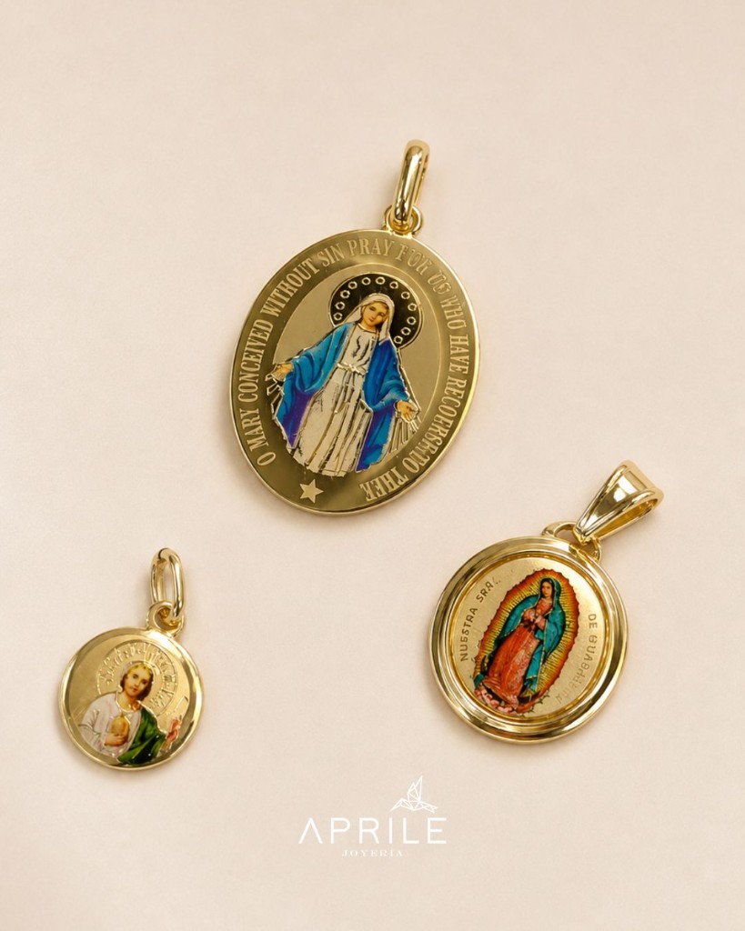 Dijes religiosos en oro italiano de 18k